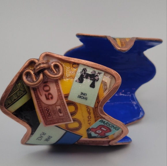 Classic Monopoly Bracelet - Picture 11 of 13